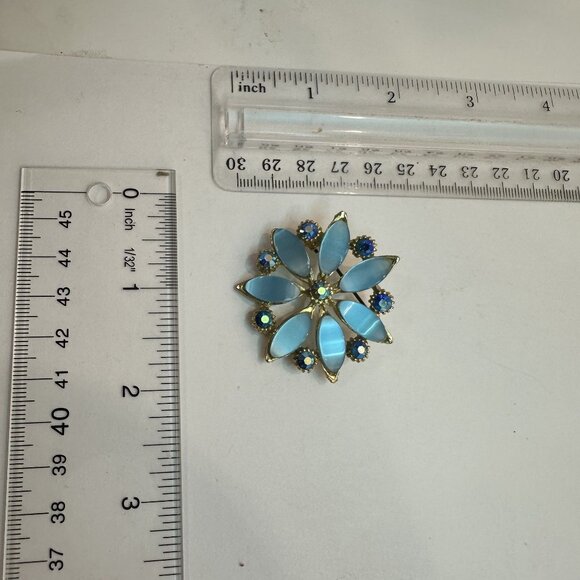 Vintage Womens Aqua Blue Flower Brooch Rhinestones MCM 60s - Picture 3 of 8